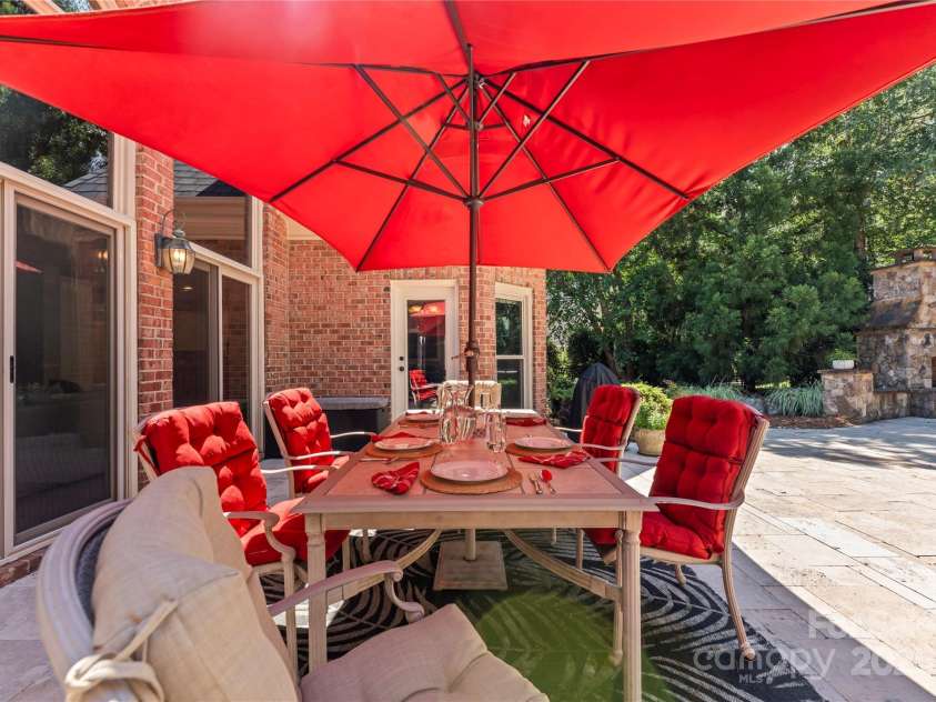 18600 River Falls Drive, Davidson, NC 28036.  MLS# CAR4231533, YatesRealty ID 30985. Large Patio is great for entertaining.