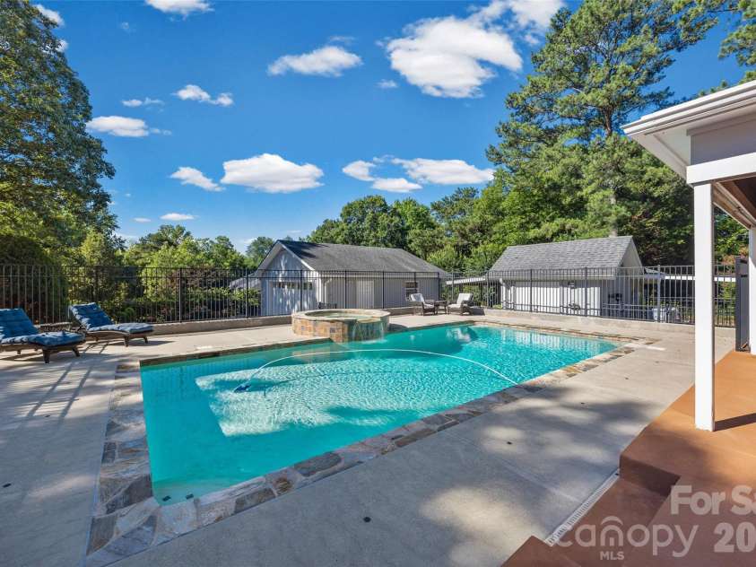 3101 Mckee Road, Charlotte, NC 28270.  MLS# CAR4389942, YatesRealty ID 30986. 