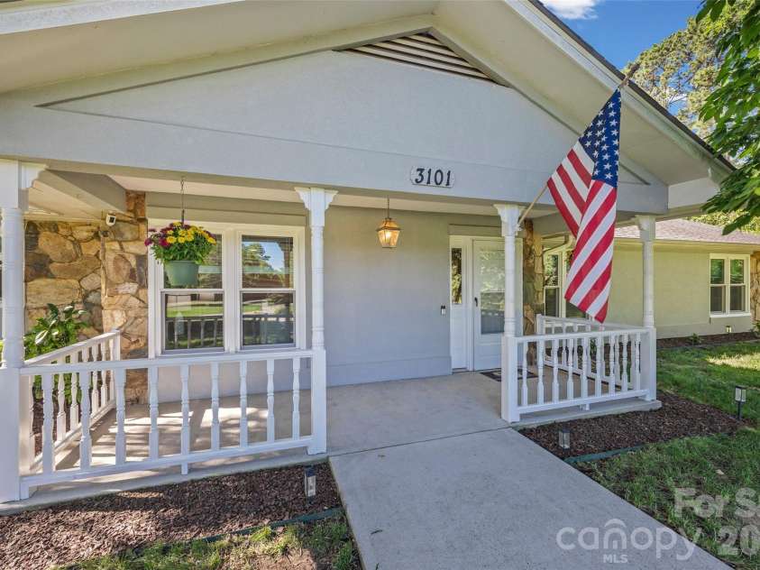 3101 Mckee Road, Charlotte, NC 28270.  MLS# CAR4389942, YatesRealty ID 30986. 