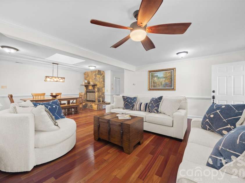 3101 Mckee Road, Charlotte, NC 28270.  MLS# CAR4389942, YatesRealty ID 30986. 