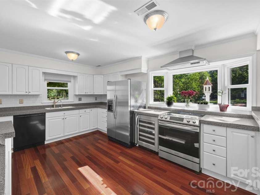 3101 Mckee Road, Charlotte, NC 28270.  MLS# CAR4389942, YatesRealty ID 30986. 