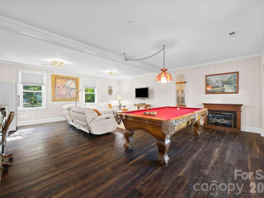 3101 Mckee Road, Charlotte, NC 28270.  MLS# CAR4389942, YatesRealty ID 30986. 