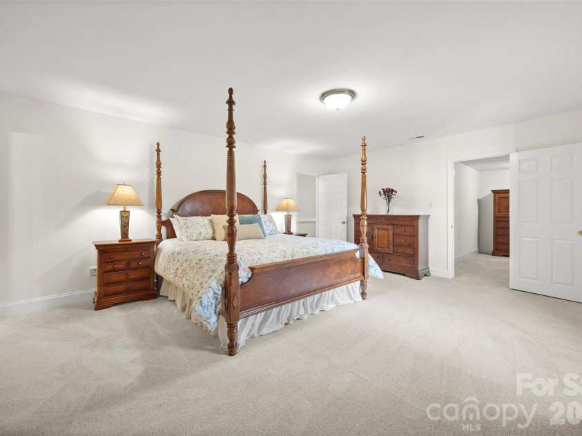 3101 Mckee Road, Charlotte, NC 28270.  MLS# CAR4389942, YatesRealty ID 30986. 