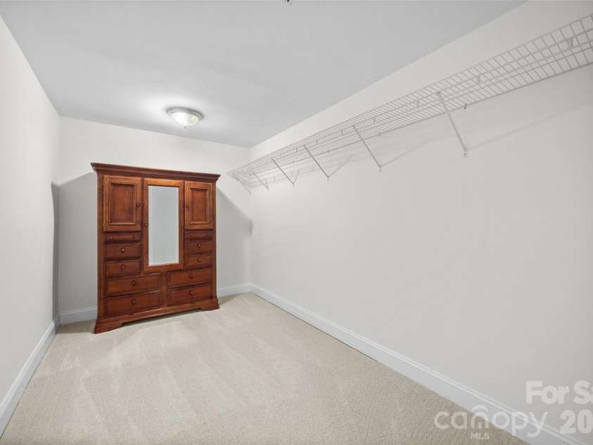 3101 Mckee Road, Charlotte, NC 28270.  MLS# CAR4389942, YatesRealty ID 30986. 