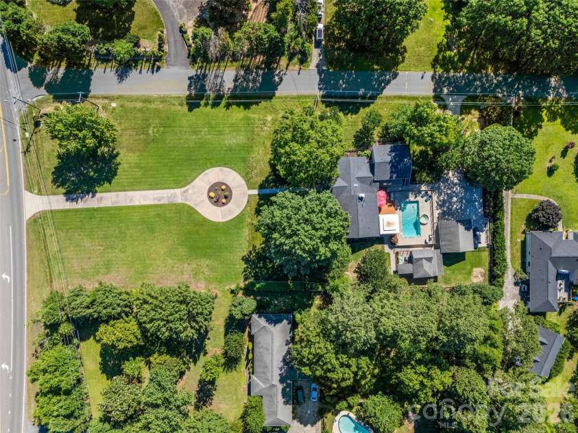 3101 Mckee Road, Charlotte, NC 28270.  MLS# CAR4389942, YatesRealty ID 30986. 
