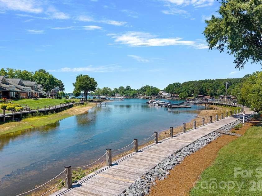 18609 Harborside Drive, Cornelius, NC 28031.  MLS# CAR4383156, YatesRealty ID 30987. Take a stroll on the boardwalk anytime!