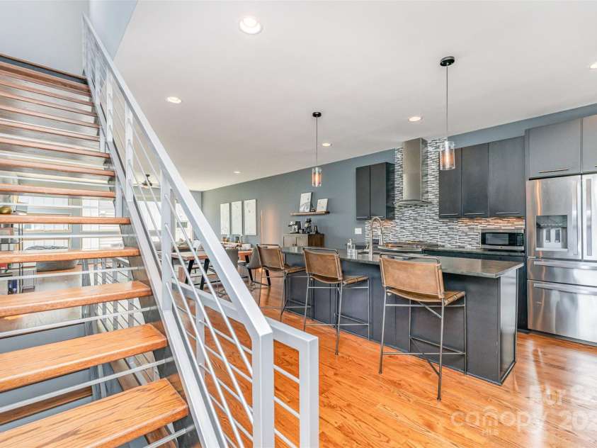 305 Mcninch Street, Charlotte, NC 28202.  MLS# CAR4284087, YatesRealty ID 30989. 