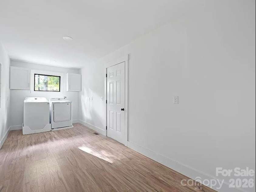 384 Cascada Vista Drive, Chimney Rock, NC 28720.  MLS# CAR4341882, YatesRealty ID 3099. 