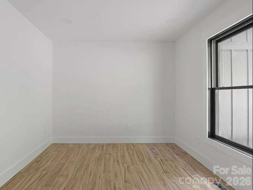 384 Cascada Vista Drive, Chimney Rock, NC 28720.  MLS# CAR4341882, YatesRealty ID 3099. 