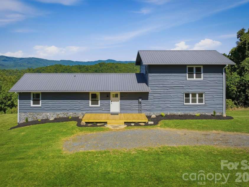 822 Windy Mountain Road, Deep Gap, NC 28618.  MLS# CAR4373074, YatesRealty ID 30990. 