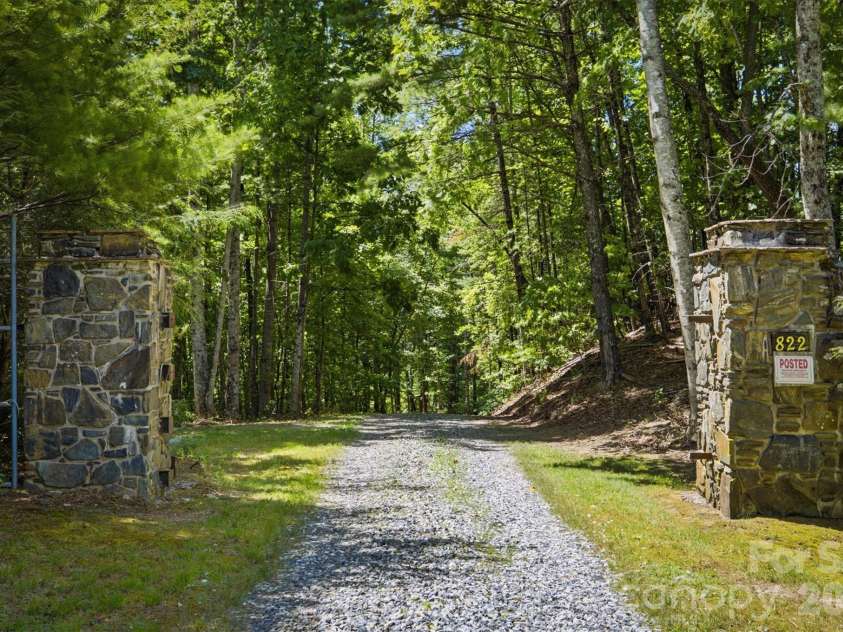 822 Windy Mountain Road, Deep Gap, NC 28618.  MLS# CAR4373074, YatesRealty ID 30990. 