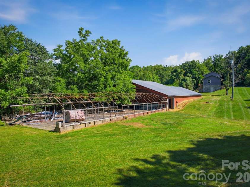 822 Windy Mountain Road, Deep Gap, NC 28618.  MLS# CAR4373074, YatesRealty ID 30990. 