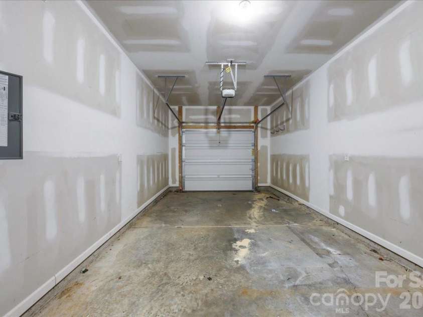 1009 Cedar Village Trail, Salisbury, NC 28147.  MLS# CAR4394094, YatesRealty ID 30991. 