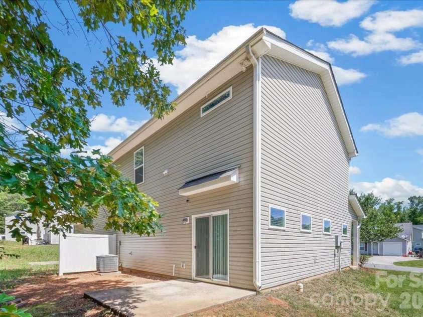 1009 Cedar Village Trail, Salisbury, NC 28147.  MLS# CAR4394094, YatesRealty ID 30991. 