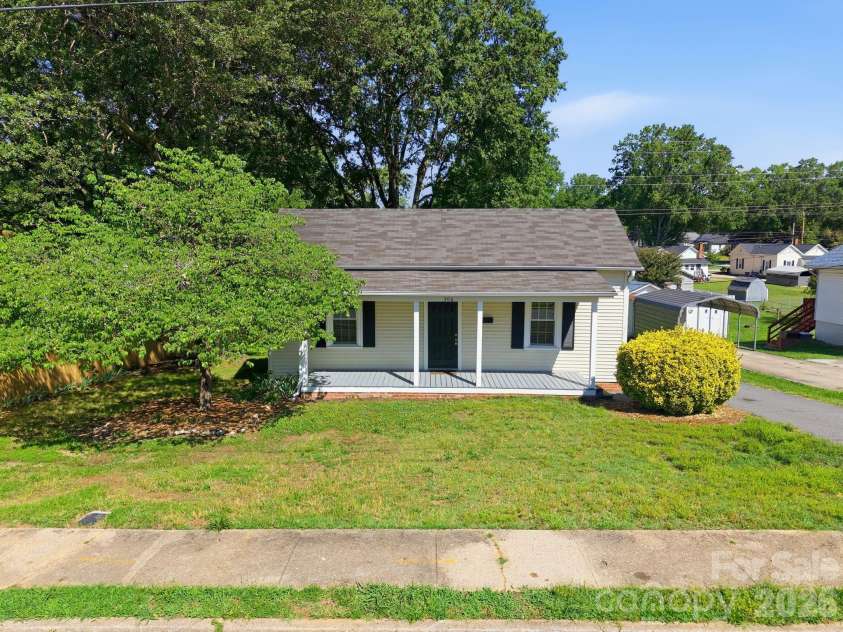 306 York Avenue, Kannapolis, NC 28083.  MLS# CAR4393468, YatesRealty ID 30992. 