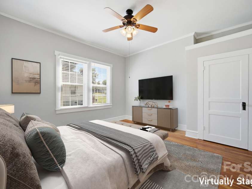 306 York Avenue, Kannapolis, NC 28083.  MLS# CAR4393468, YatesRealty ID 30992. 