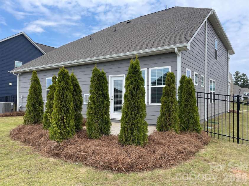 119 Port Bow Drive, Troutman, NC 28166.  MLS# CAR4394487, YatesRealty ID 30993. 