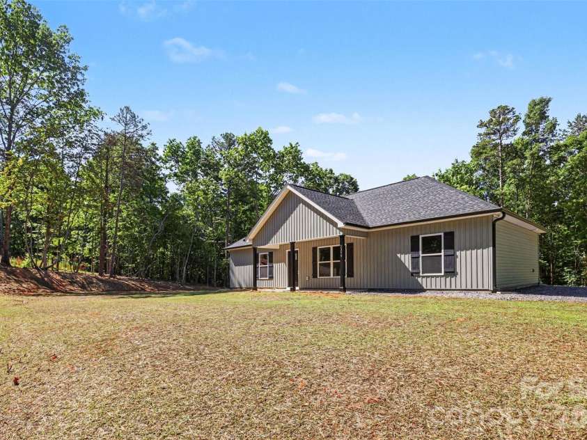3299 Old Seine Road, Smyrna, SC 29743.  MLS# CAR4393937, YatesRealty ID 30994. 