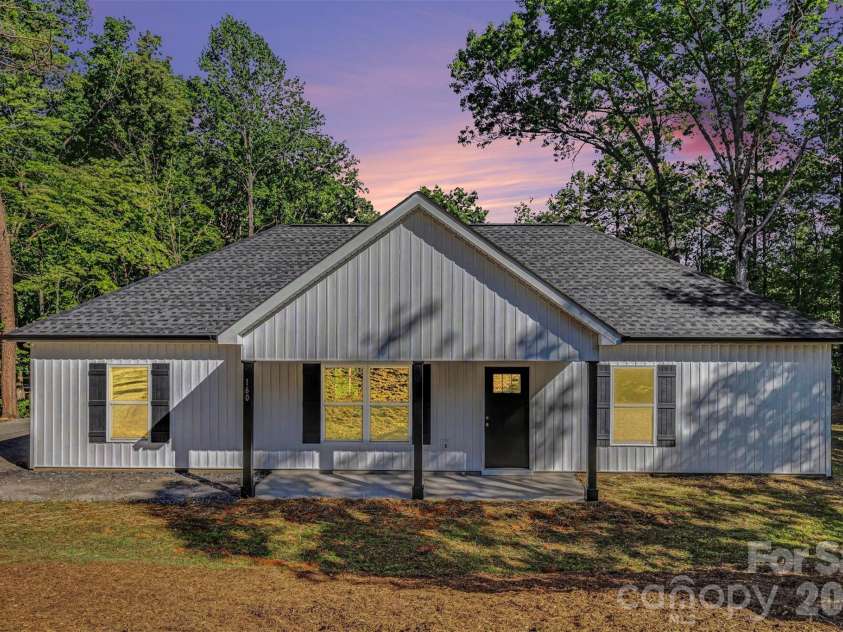 160 Parris Road, Blacksburg, SC 29702.  MLS# CAR4393946, YatesRealty ID 30995. 