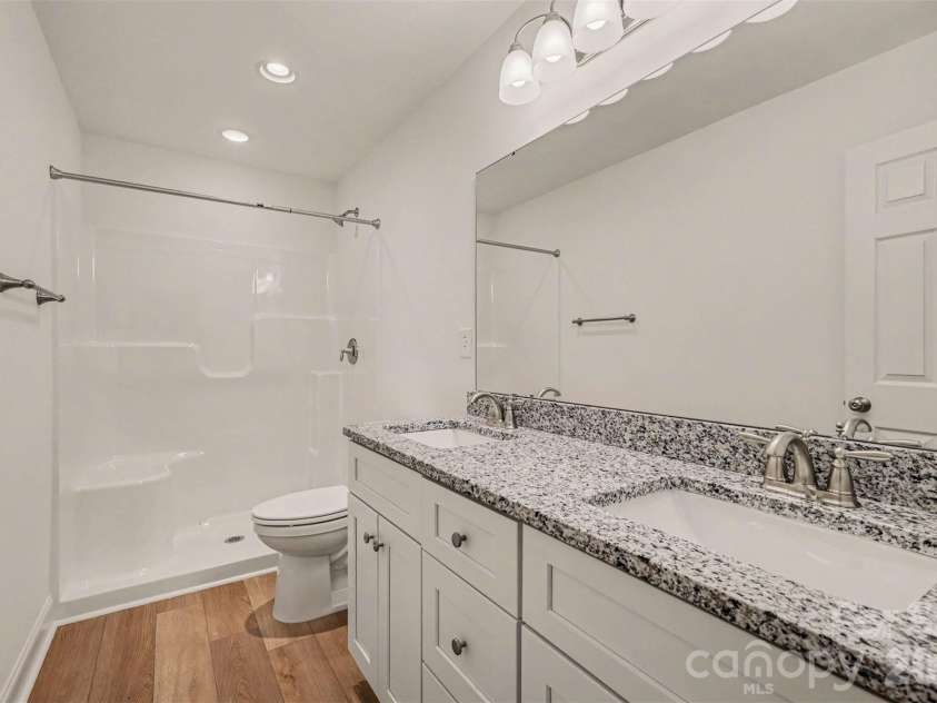160 Parris Road, Blacksburg, SC 29702.  MLS# CAR4393946, YatesRealty ID 30995. 
