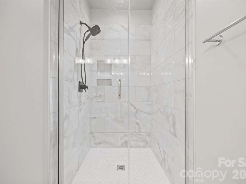 2014 Bryant Park Drive, Charlotte, NC 28208.  MLS# CAR4394219, YatesRealty ID 30996. 