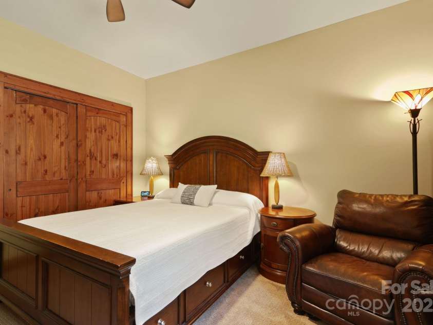 552 Penny Lane, Banner Elk, NC 28604.  MLS# CAR4290403, YatesRealty ID 30997. 2nd guest bedroom on main floor