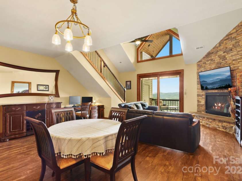 552 Penny Lane, Banner Elk, NC 28604.  MLS# CAR4290403, YatesRealty ID 30997. Dining area and great room