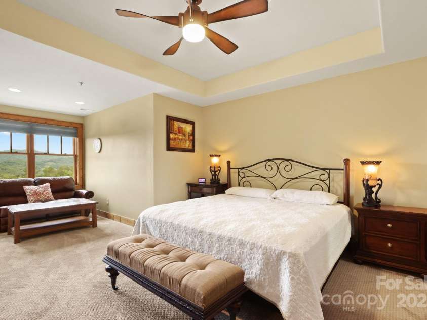 552 Penny Lane, Banner Elk, NC 28604.  MLS# CAR4290403, YatesRealty ID 30997. Guest bedroom upstairs