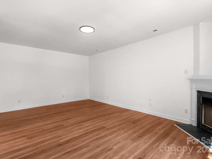 4227 Kiser Wood Drive, Concord, NC 28025.  MLS# CAR4296888, YatesRealty ID 31. 