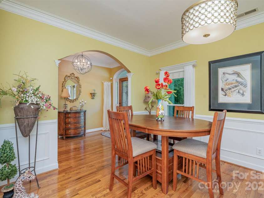 10227 Mount Holly Road, Charlotte, NC 28214.  MLS# CAR4168183, YatesRealty ID 310. 