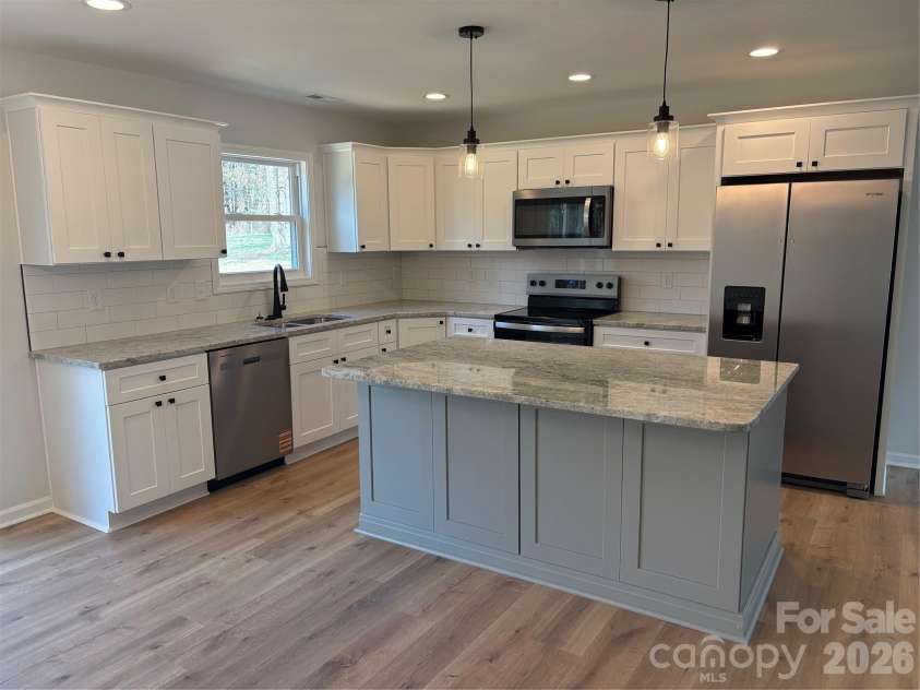 326 Greenbriar Road, Statesville, NC 28625.  MLS# CAR4352266, YatesRealty ID 3100. 