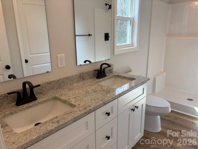 326 Greenbriar Road, Statesville, NC 28625.  MLS# CAR4352266, YatesRealty ID 3100. 