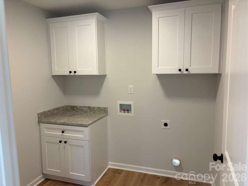 326 Greenbriar Road, Statesville, NC 28625.  MLS# CAR4352266, YatesRealty ID 3100. 