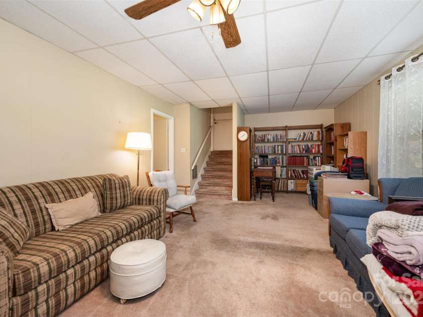 2109 Quail Drive, Concord, NC 28027.  MLS# CAR4272260, YatesRealty ID 31001. 