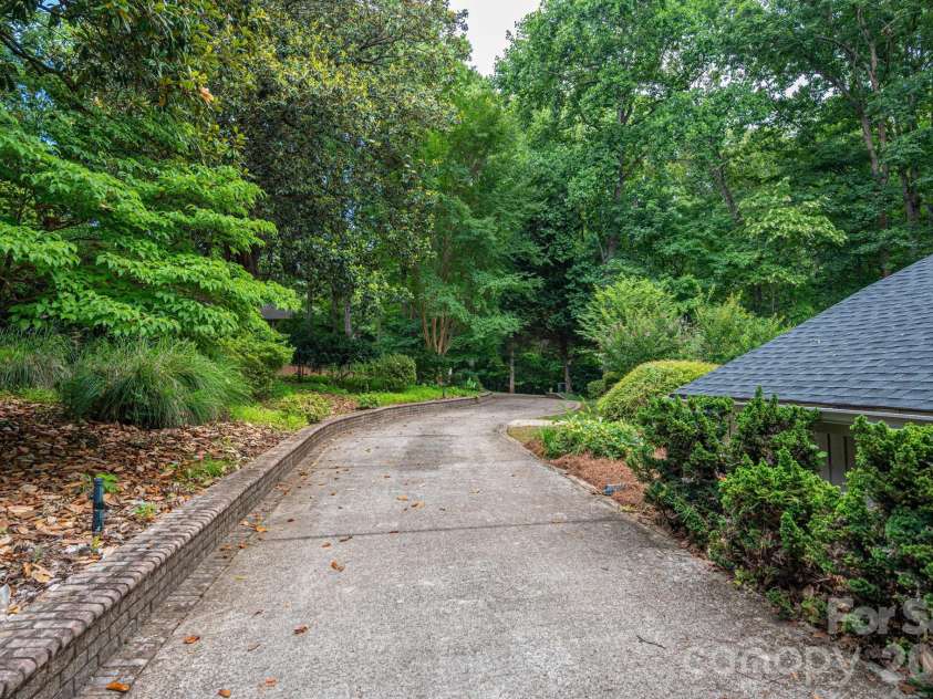 40 Catawba Ridge Road, Clover, SC 29710.  MLS# CAR4393526, YatesRealty ID 31001. 