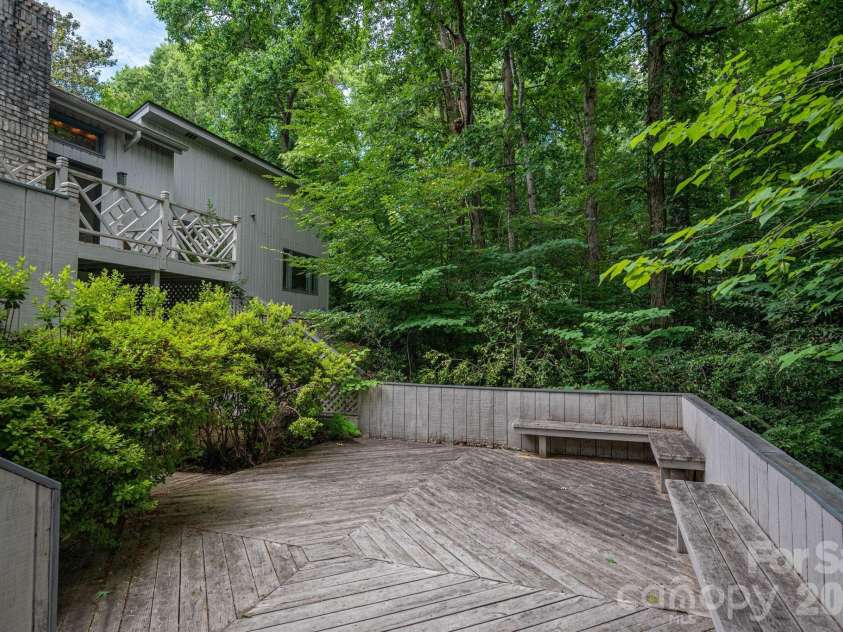 40 Catawba Ridge Road, Clover, SC 29710.  MLS# CAR4393526, YatesRealty ID 31001. 
