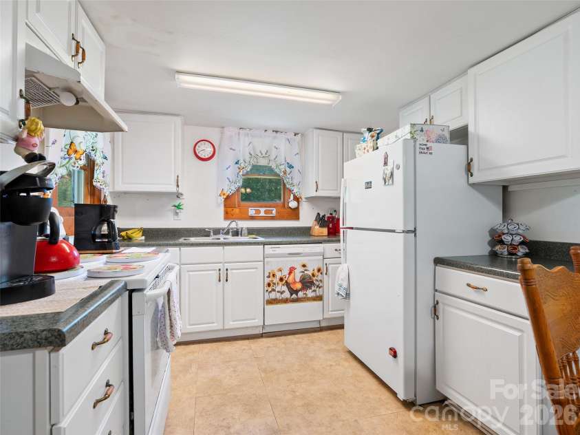 2426 Wesley Creek Road, Clyde, NC 28721.  MLS# CAR4394550, YatesRealty ID 31002. 