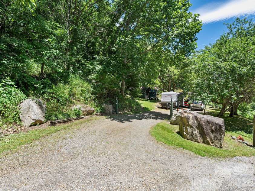 2426 Wesley Creek Road, Clyde, NC 28721.  MLS# CAR4394550, YatesRealty ID 31002. 