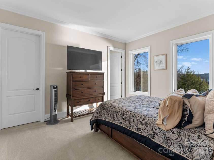 296 Windemere Isle Road, Statesville, NC 28677.  MLS# CAR4219833, YatesRealty ID 31003. Guest bedroom #1