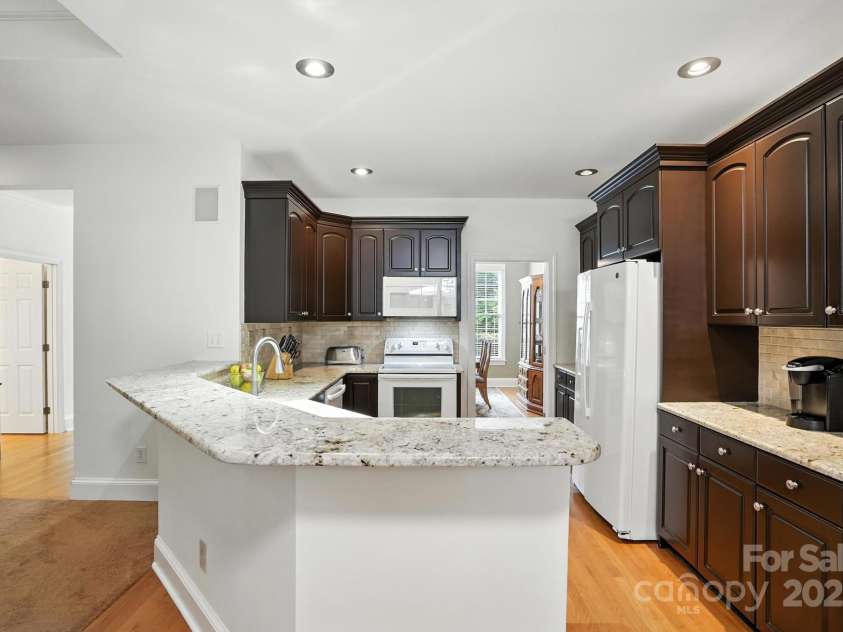11108 Broken Brook Way, Tega Cay, SC 29708.  MLS# CAR4281529, YatesRealty ID 31004. 