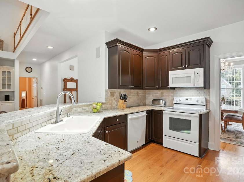 11108 Broken Brook Way, Tega Cay, SC 29708.  MLS# CAR4281529, YatesRealty ID 31004. 