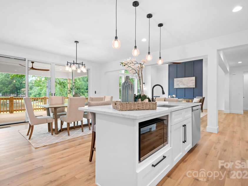 106 Arbor Drive, Waxhaw, NC 28173.  MLS# CAR4264071, YatesRealty ID 31005. 