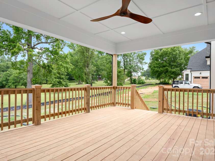 106 Arbor Drive, Waxhaw, NC 28173.  MLS# CAR4264071, YatesRealty ID 31005. 