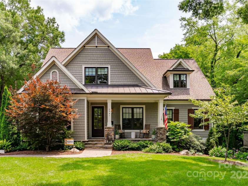2941 Forest Park Drive, Charlotte, NC 28209.  MLS# CAR4265458, YatesRealty ID 31006. 