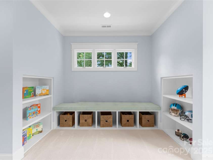 2941 Forest Park Drive, Charlotte, NC 28209.  MLS# CAR4265458, YatesRealty ID 31006. Bonus Room built-in area