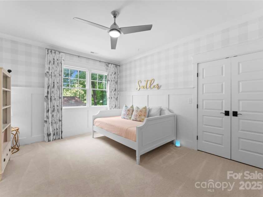 2941 Forest Park Drive, Charlotte, NC 28209.  MLS# CAR4265458, YatesRealty ID 31006. Large bedroom stairs connects to Jack and Jill bath