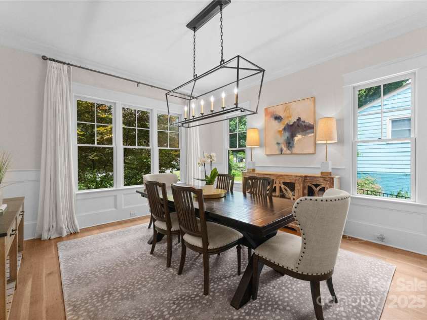 2941 Forest Park Drive, Charlotte, NC 28209.  MLS# CAR4265458, YatesRealty ID 31006. Large Dining Room