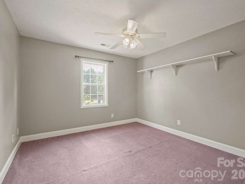 114 Glenwood Valley Drive, Harmony, NC 28634.  MLS# CAR4394401, YatesRealty ID 31007. 