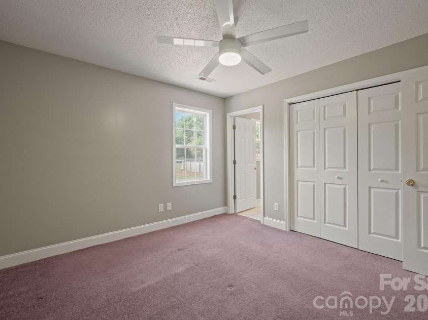 114 Glenwood Valley Drive, Harmony, NC 28634.  MLS# CAR4394401, YatesRealty ID 31007. 
