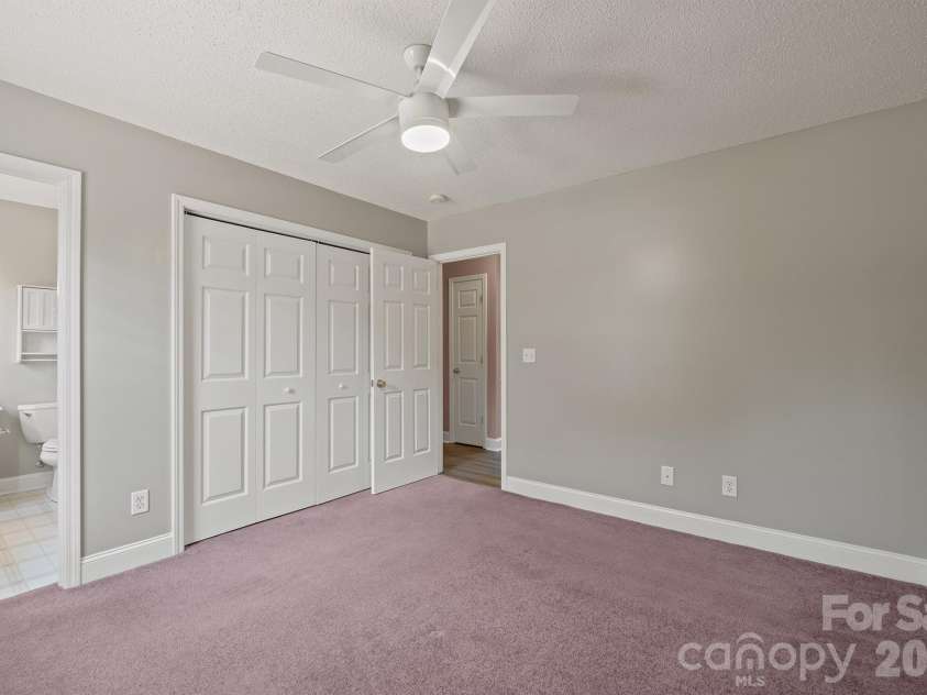 114 Glenwood Valley Drive, Harmony, NC 28634.  MLS# CAR4394401, YatesRealty ID 31007. 